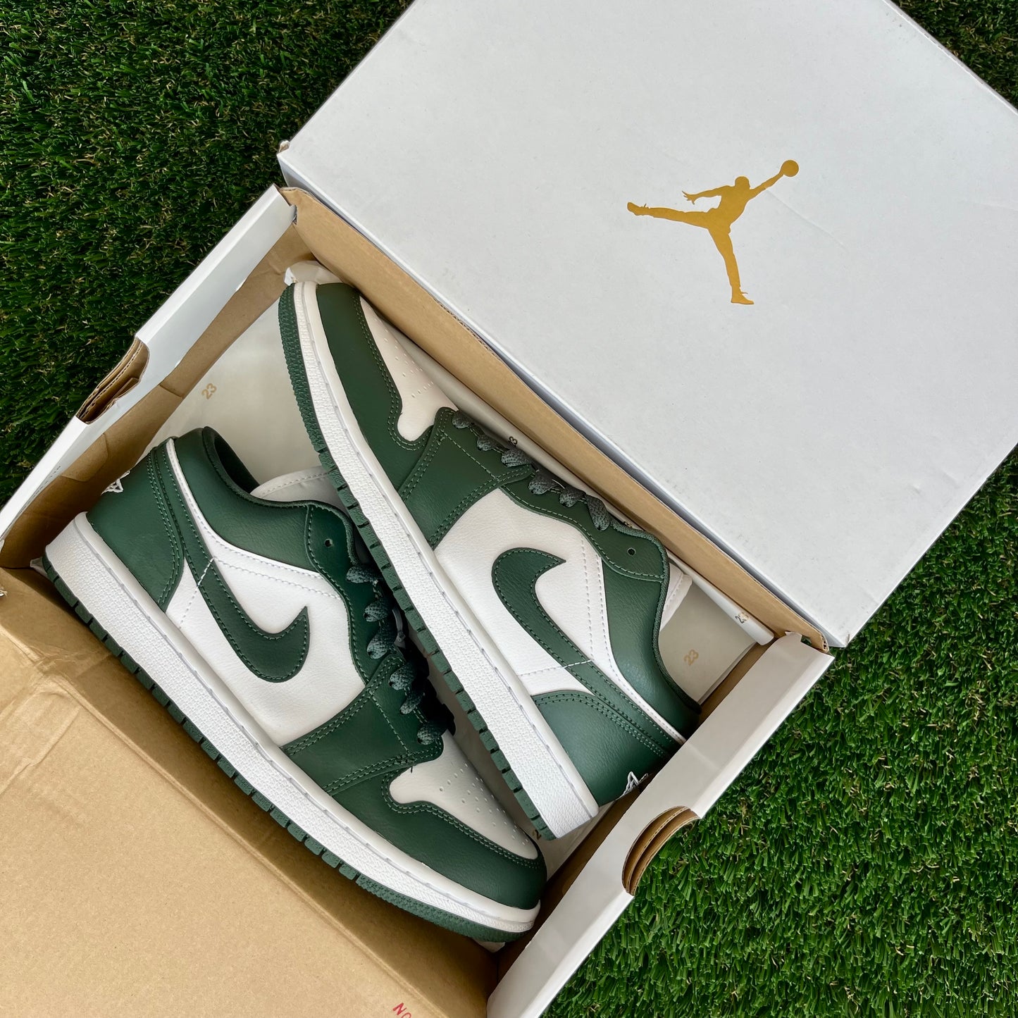 JORDAN 1 LOW “OLIVE”