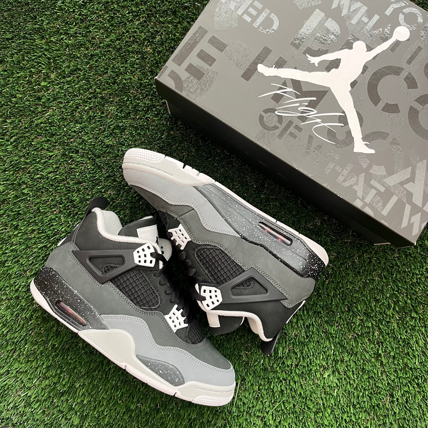 JORDAN 4 "FEAR"