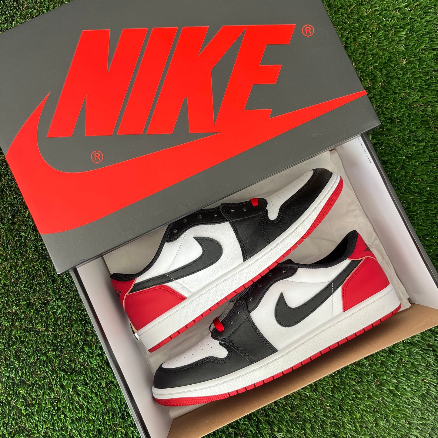 JORDAN 1 OG LOW "BLACK TOE"