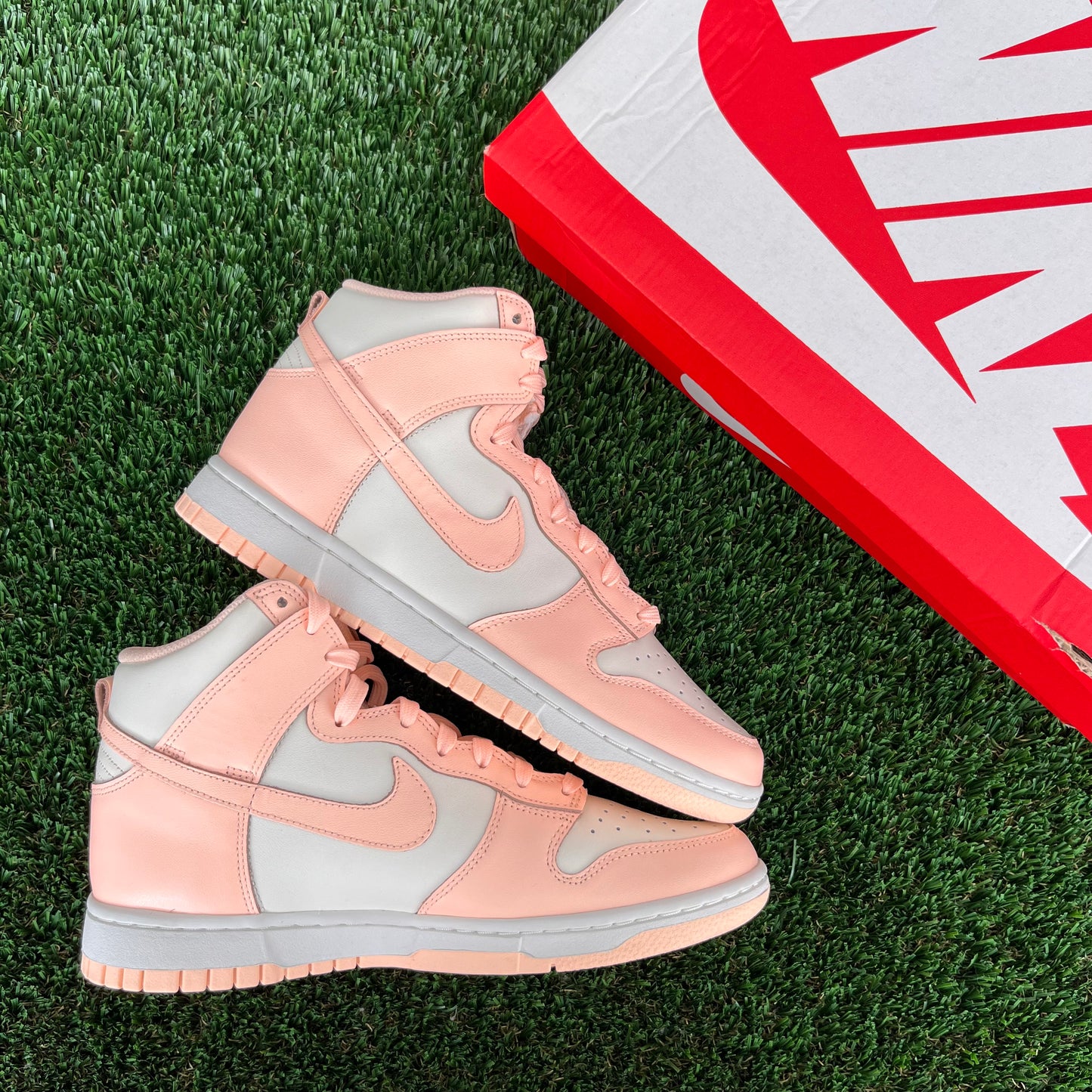 NIKE DUNK HIGH "CRIMSON TINT"