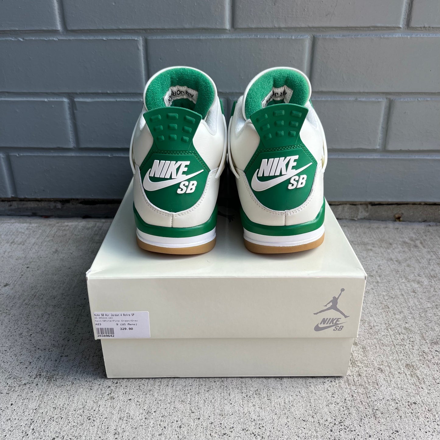 JORDAN 4 X NIKE SB "PINE GREEN" - PRELOVED PAIR (MENS US9)