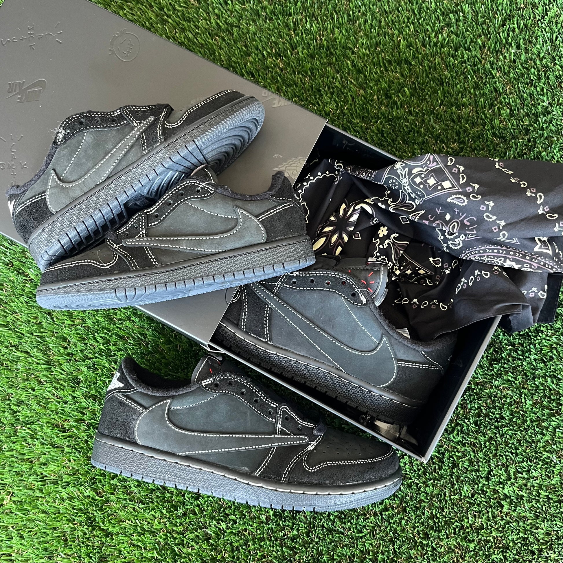 JORDAN 1 OG LOW X TRAVIS SCOTT